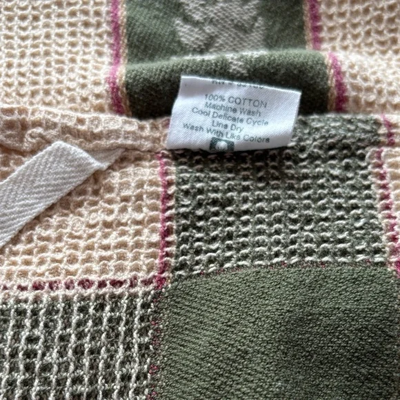 Pineapple Print Waffle-Weave Kitchen Towels - Green & Cream - Picture 3 of 3